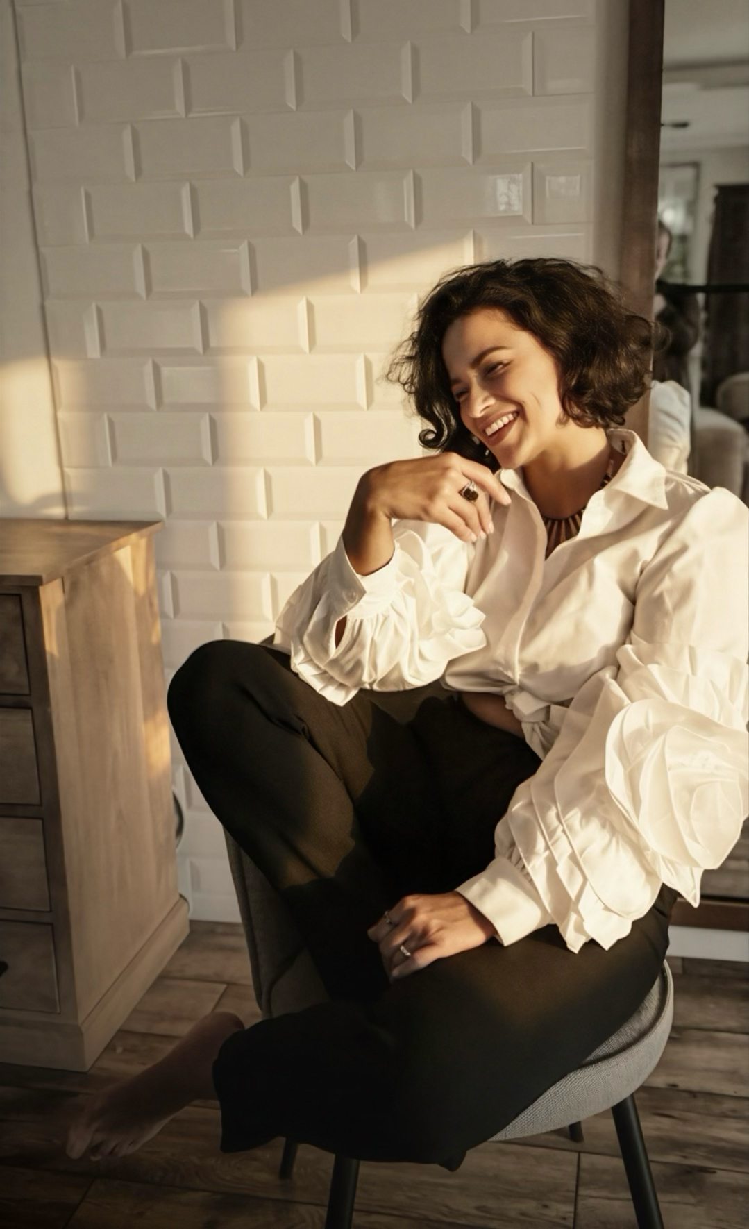 Janine Metzger, Portrait im warmen Gegenlicht